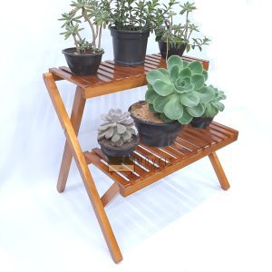 Estante para plantas tipo escada cor imbuia modelo 79 plantas e decoração