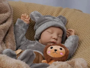 Como uma boneca de 48cm transformou nossa família