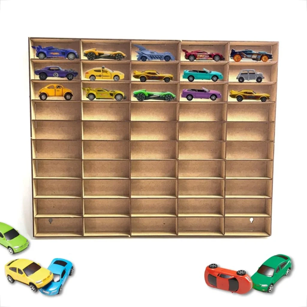 1752553533_Porta-Carrinhos-Expositor-50-Espacos-Universal-em-MDF-Cru-Fixo