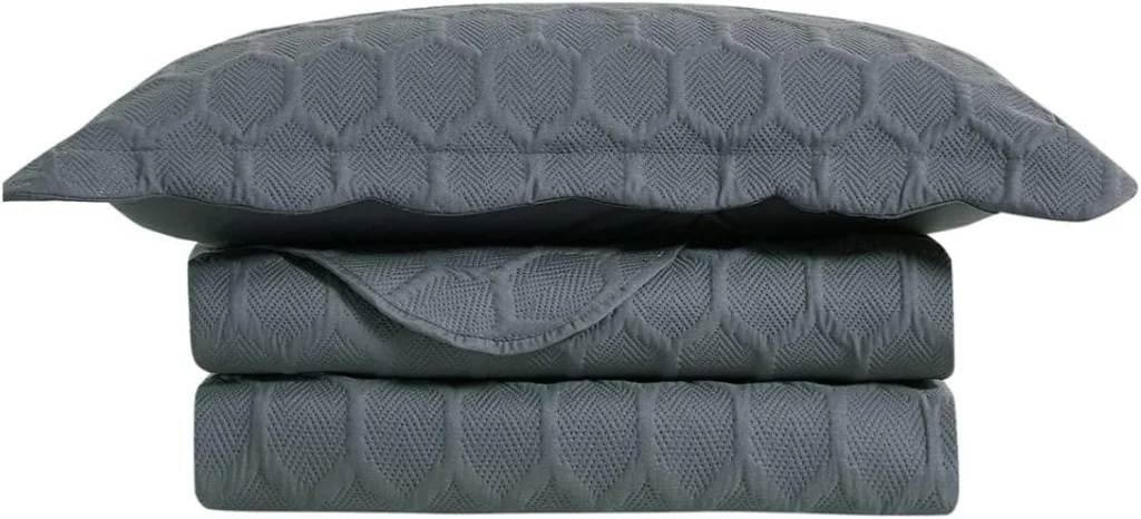 1753592871_Camesa-Colcha-Ilusion-Favo-King-260x280-cm-Chumbo