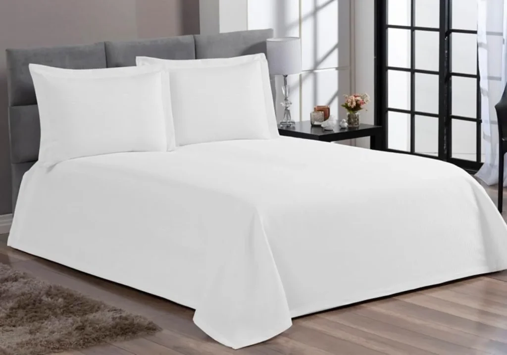 1754261234_Cobre-Leito-Colcha-Cama-Casal-Piquet-Branco-Algodao-3-Pecas