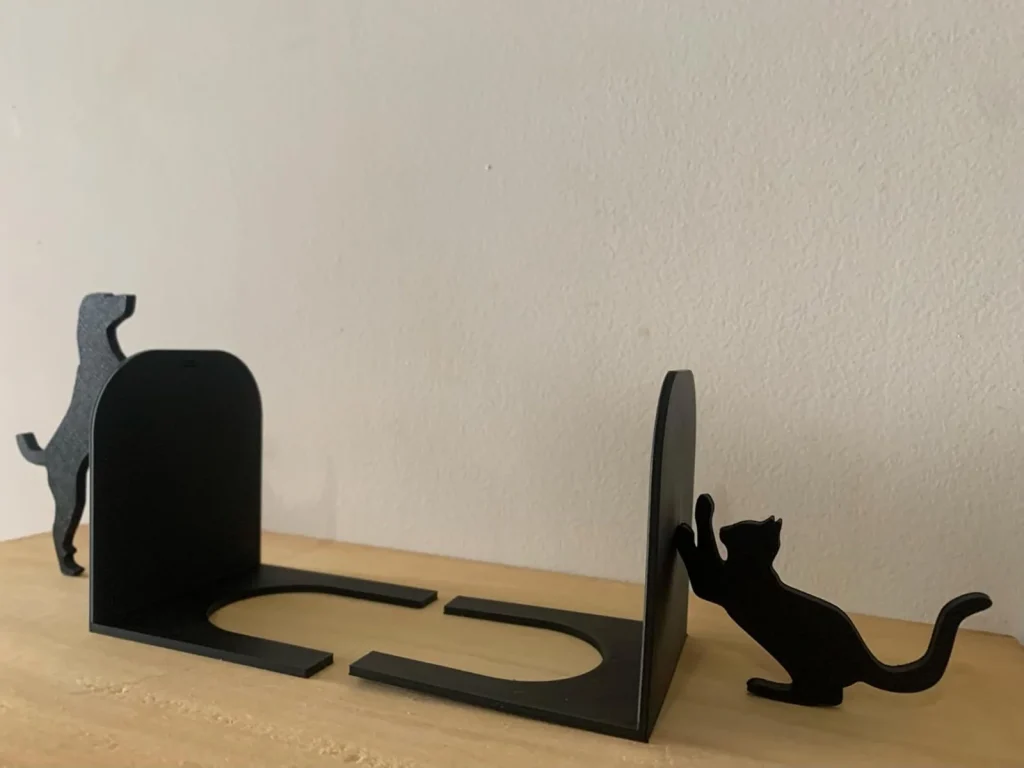 1761732057_Suporte-para-Livros-Bibliocanto-Gato-e-Cachorro